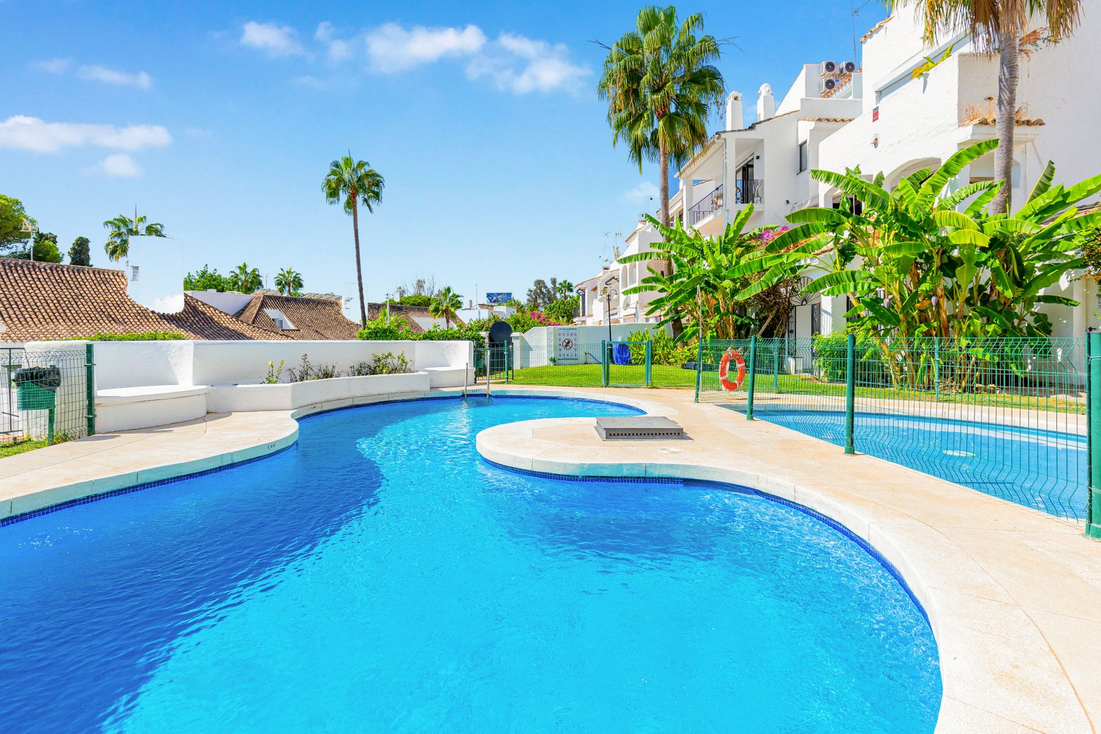 4 Bed, 3 Bath, ApartmentFor Sale, Marbella, Malaga