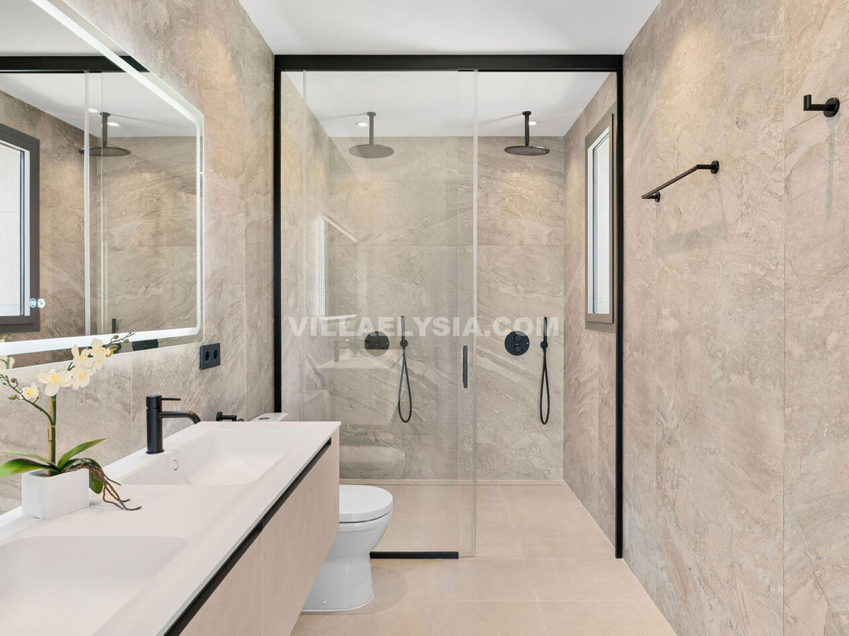 4 Bed, 5 Bath, HouseFor Sale, Nueva Andalucia, Malaga