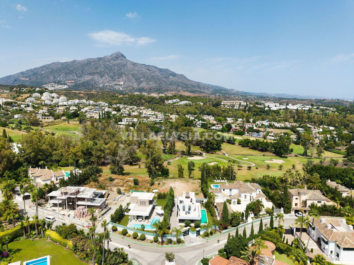 4 Bed, 5 Bath, HouseFor Sale, Nueva Andalucia, Malaga