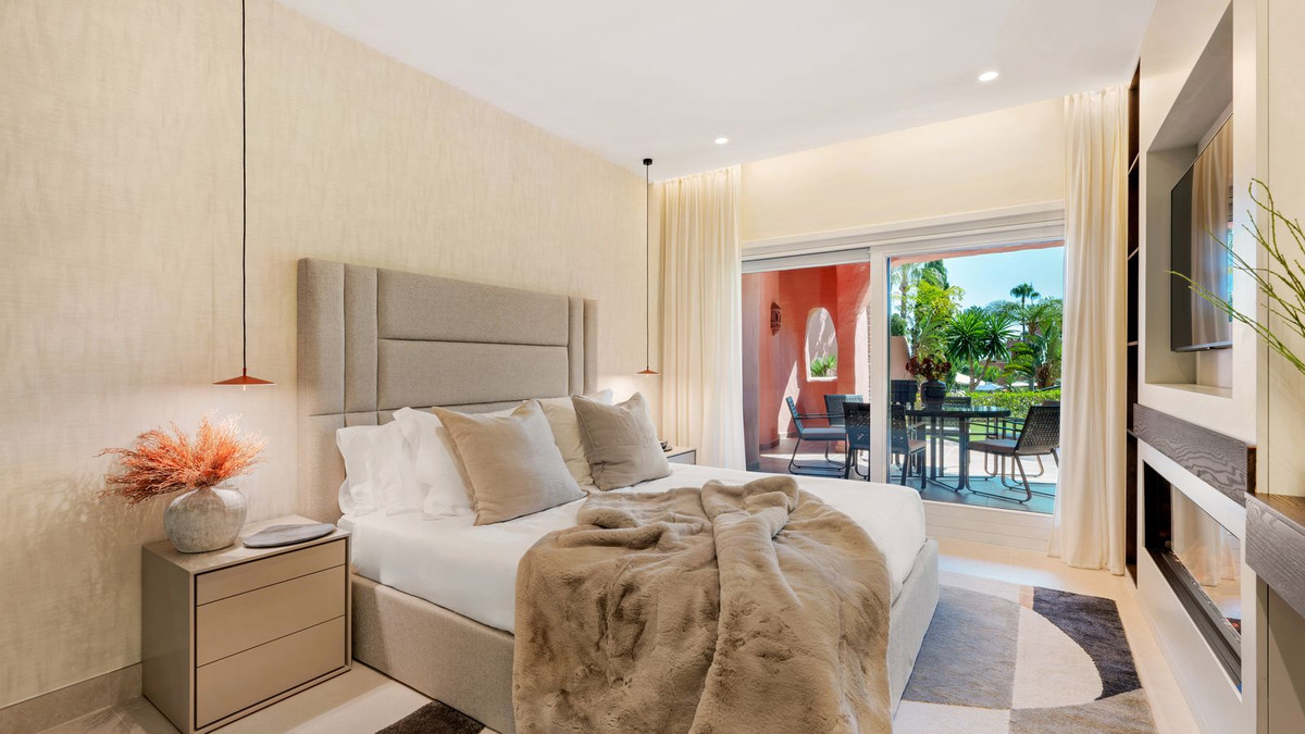 3 Bed, 3 Bath, ApartmentFor Sale, New Golden Mile, Malaga