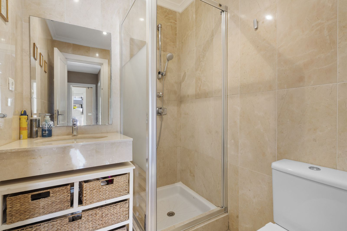 3 Bed, 3 Bath, ApartmentFor Sale, Nueva Andalucia, Malaga