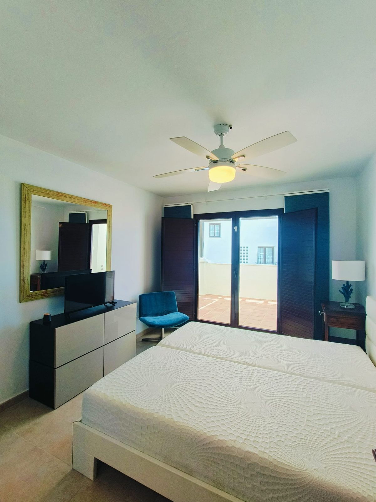 4 Bed, 3 Bath, ApartmentFor Sale, Los Monteros, Malaga