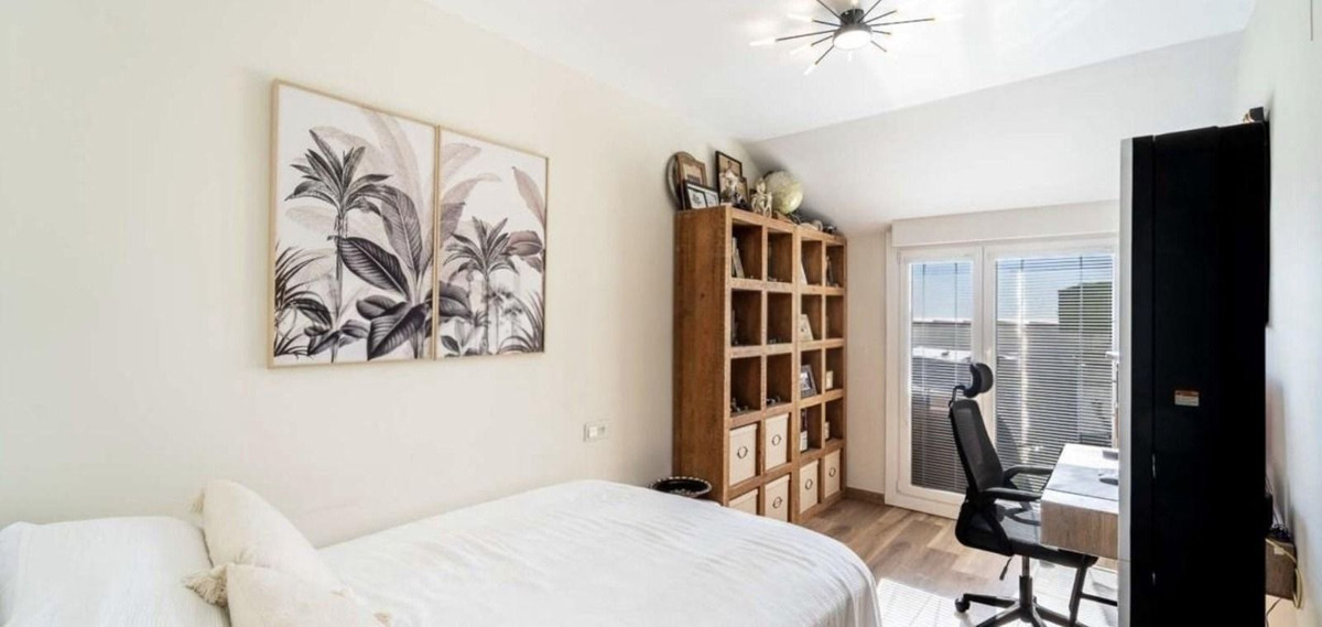 3 Bed, 2 Bath, ApartmentFor Sale, Benalmadena Costa, Malaga