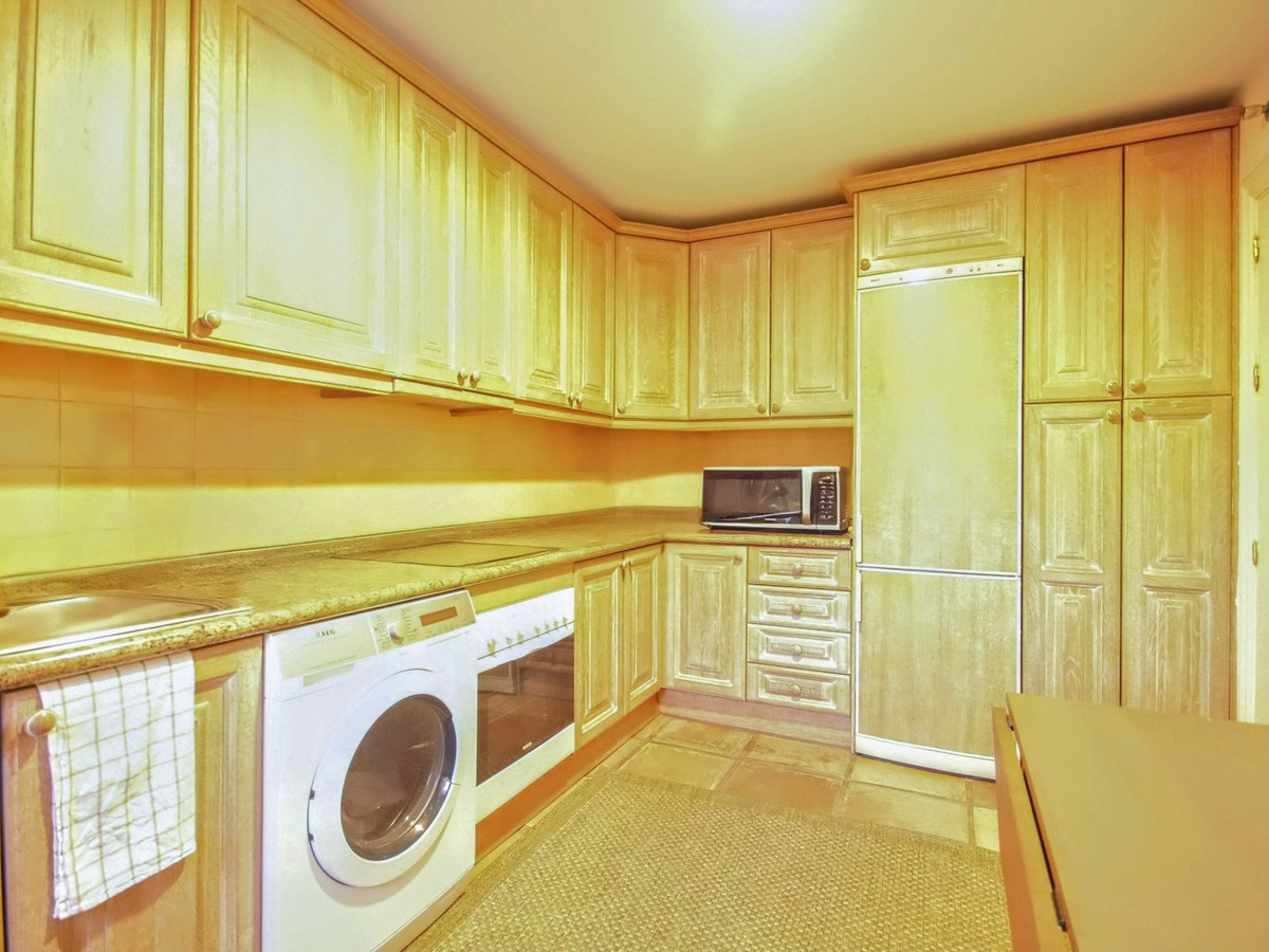 2 Bed, 2 Bath, ApartmentFor Sale, Elviria, Malaga