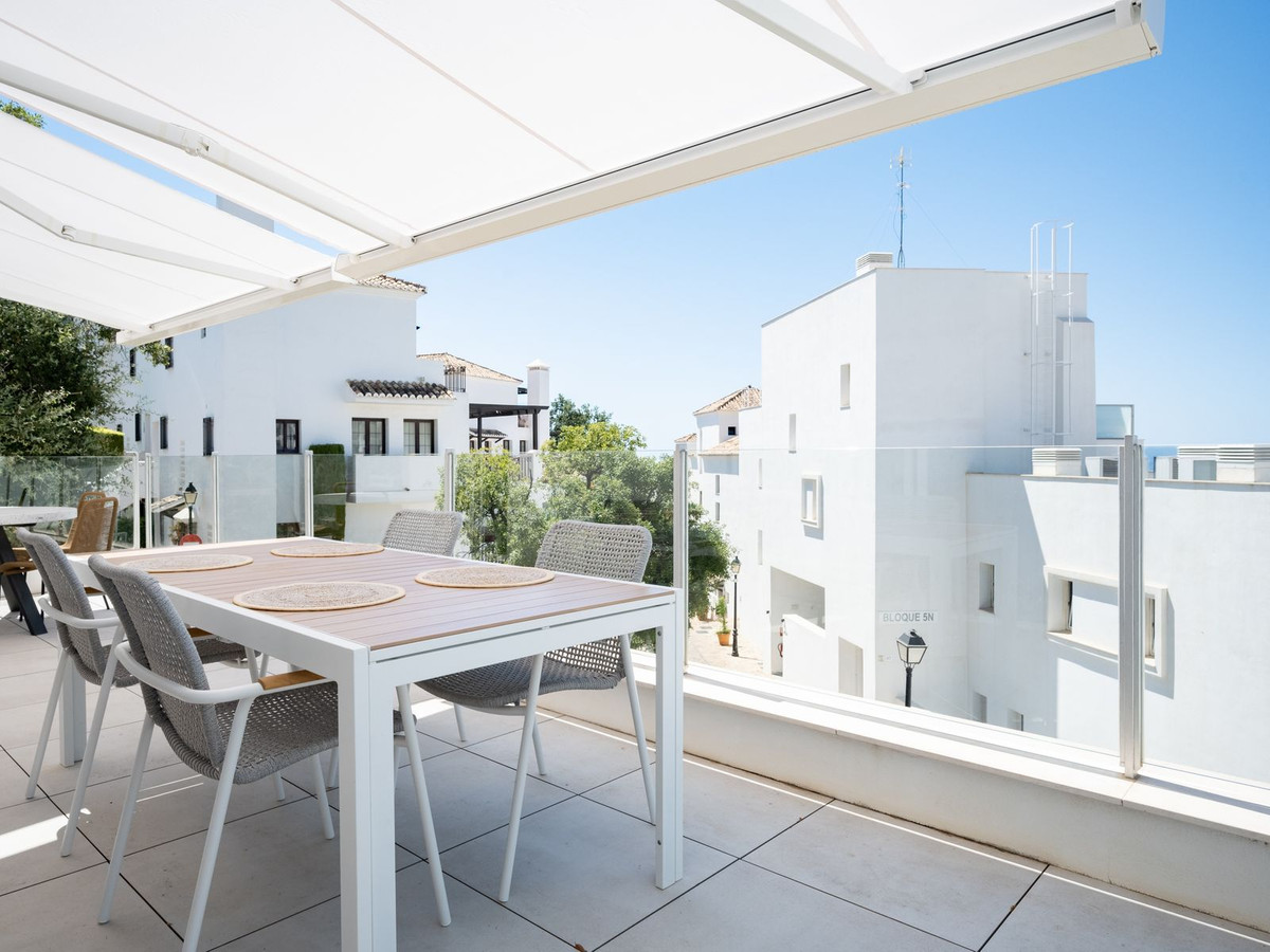 3 Bed, 3 Bath, ApartmentFor Sale, Los Monteros, Malaga
