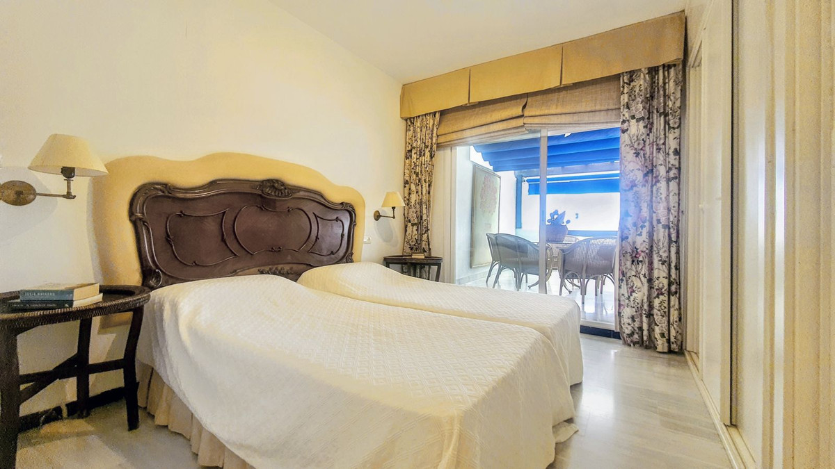 2 Bed, 2 Bath, ApartmentFor Sale, Puerto Banus, Malaga