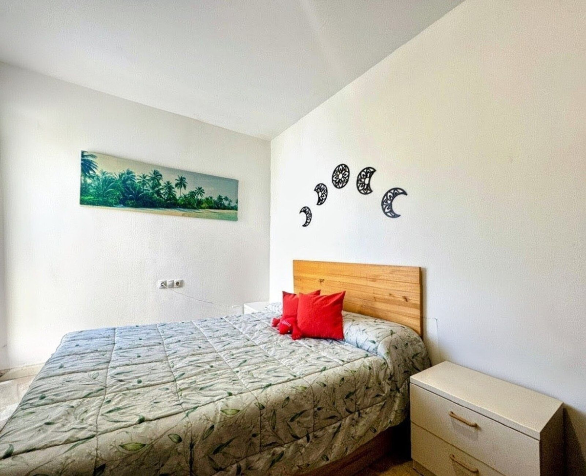 3 Bed, 1 Bath, ApartmentFor Sale, Riviera Del Sol, Malaga