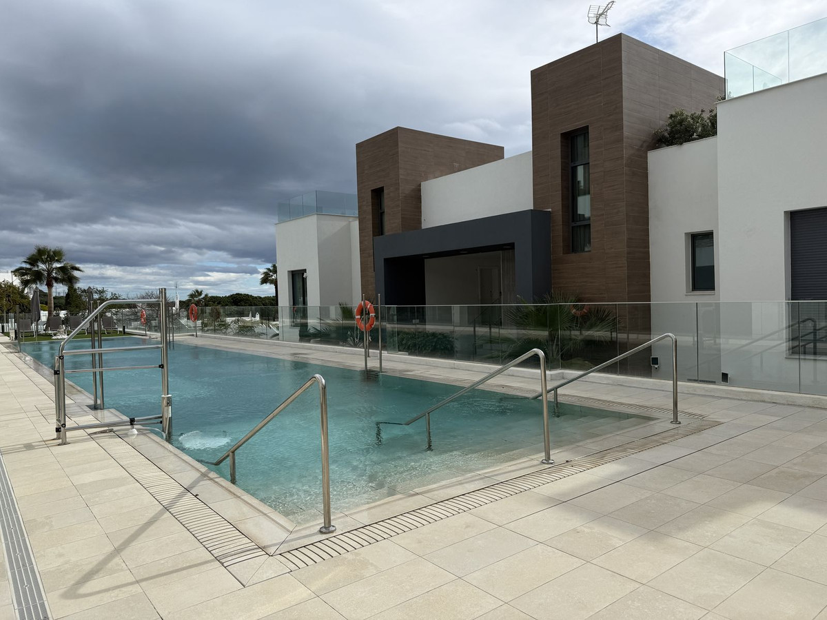 3 Bed, 2 Bath, ApartmentFor Sale, Cabopino, Malaga