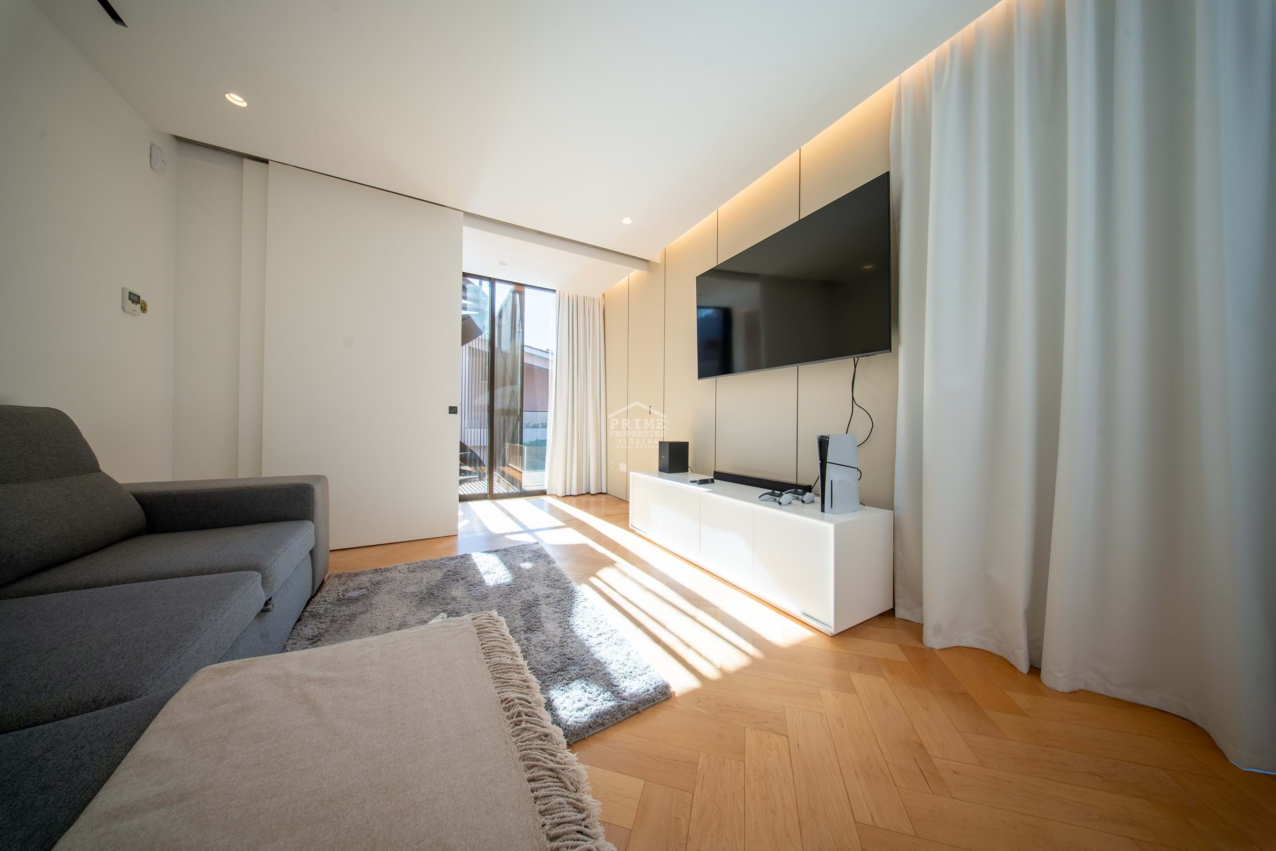 4 Bed, 5 Bath, HouseFor Sale, Funchal, Ilha da Madeira, 9000-099