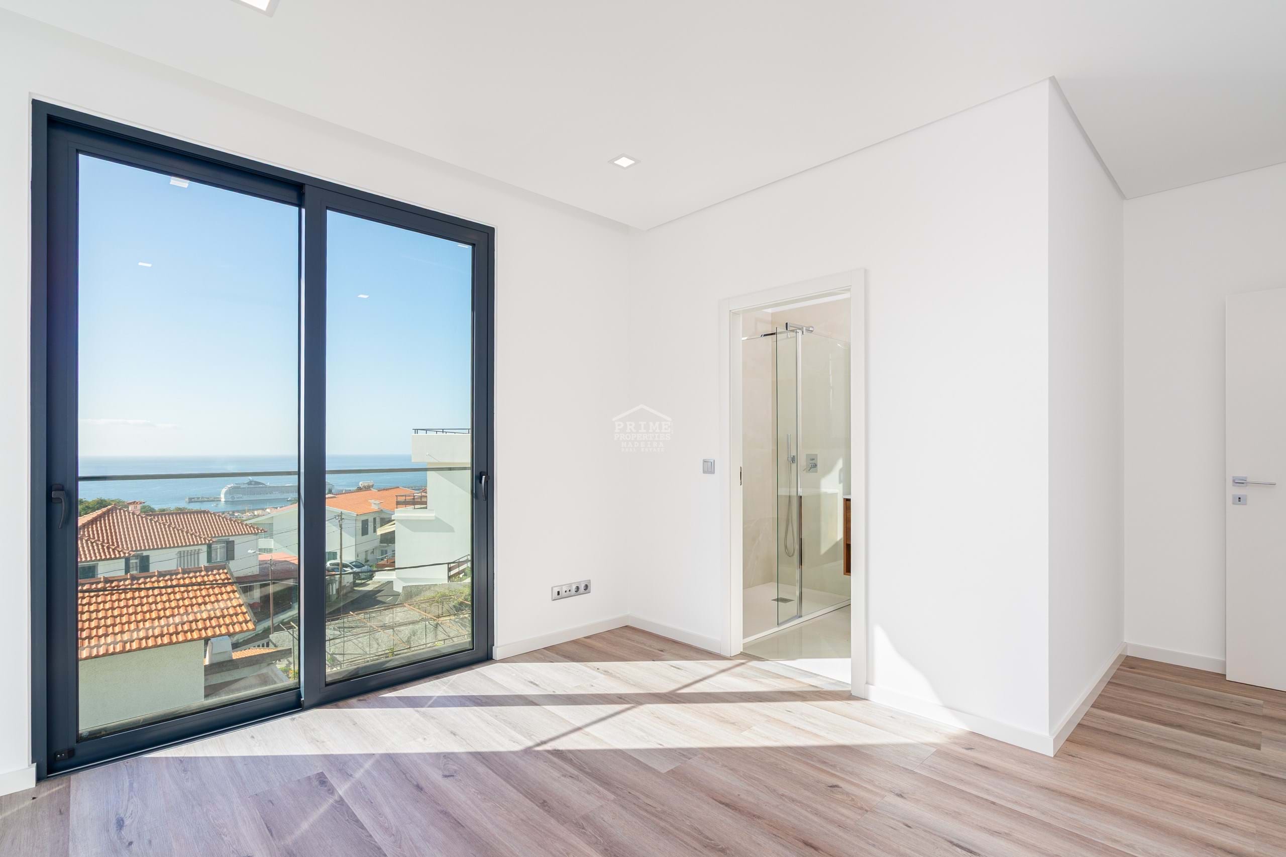 3 Bed, 3 Bath, HouseFor Sale, Funchal, Ilha da Madeira, 9050-091