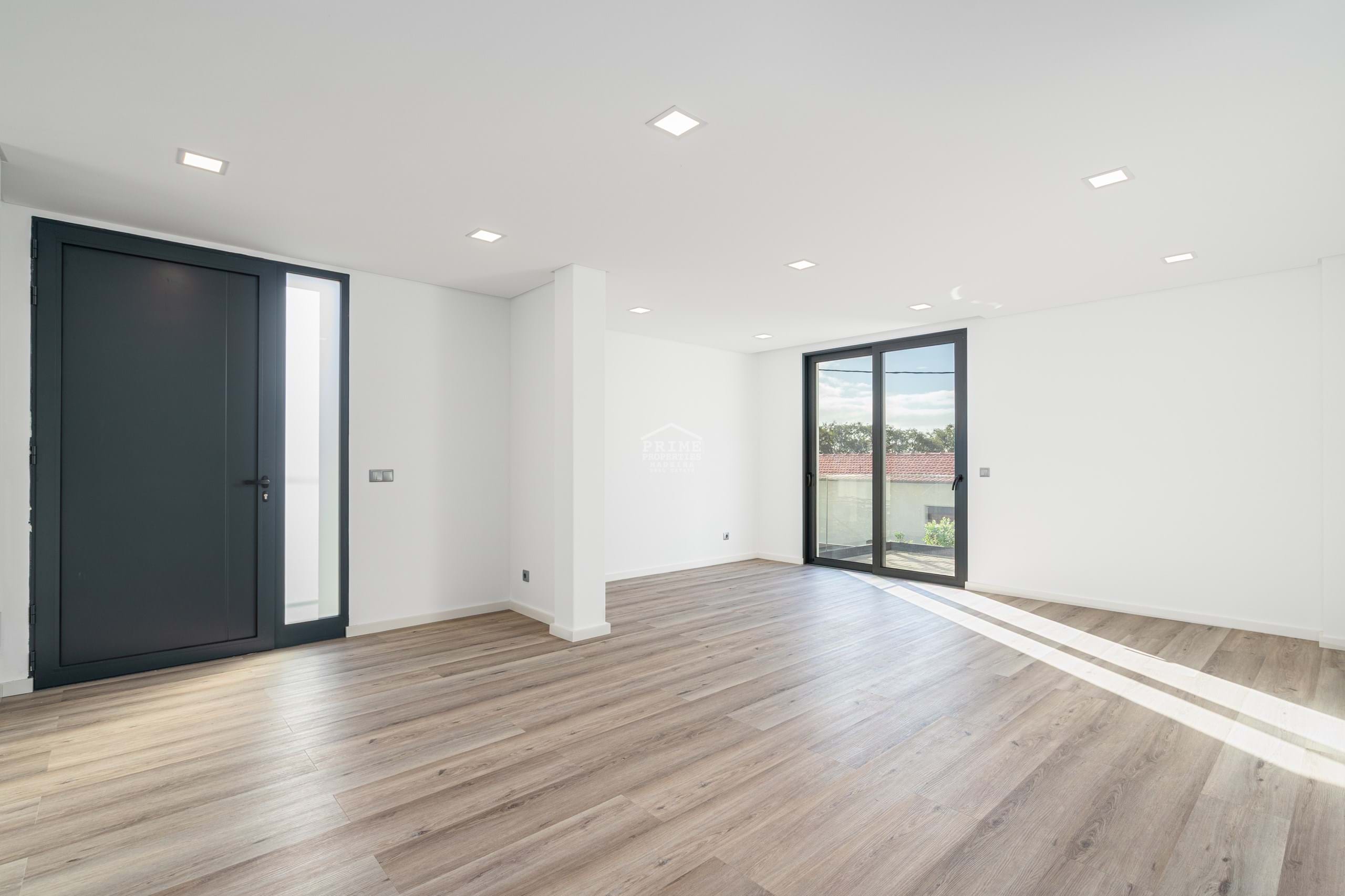 3 Bed, 3 Bath, HouseFor Sale, Funchal, Ilha da Madeira, 9050-091