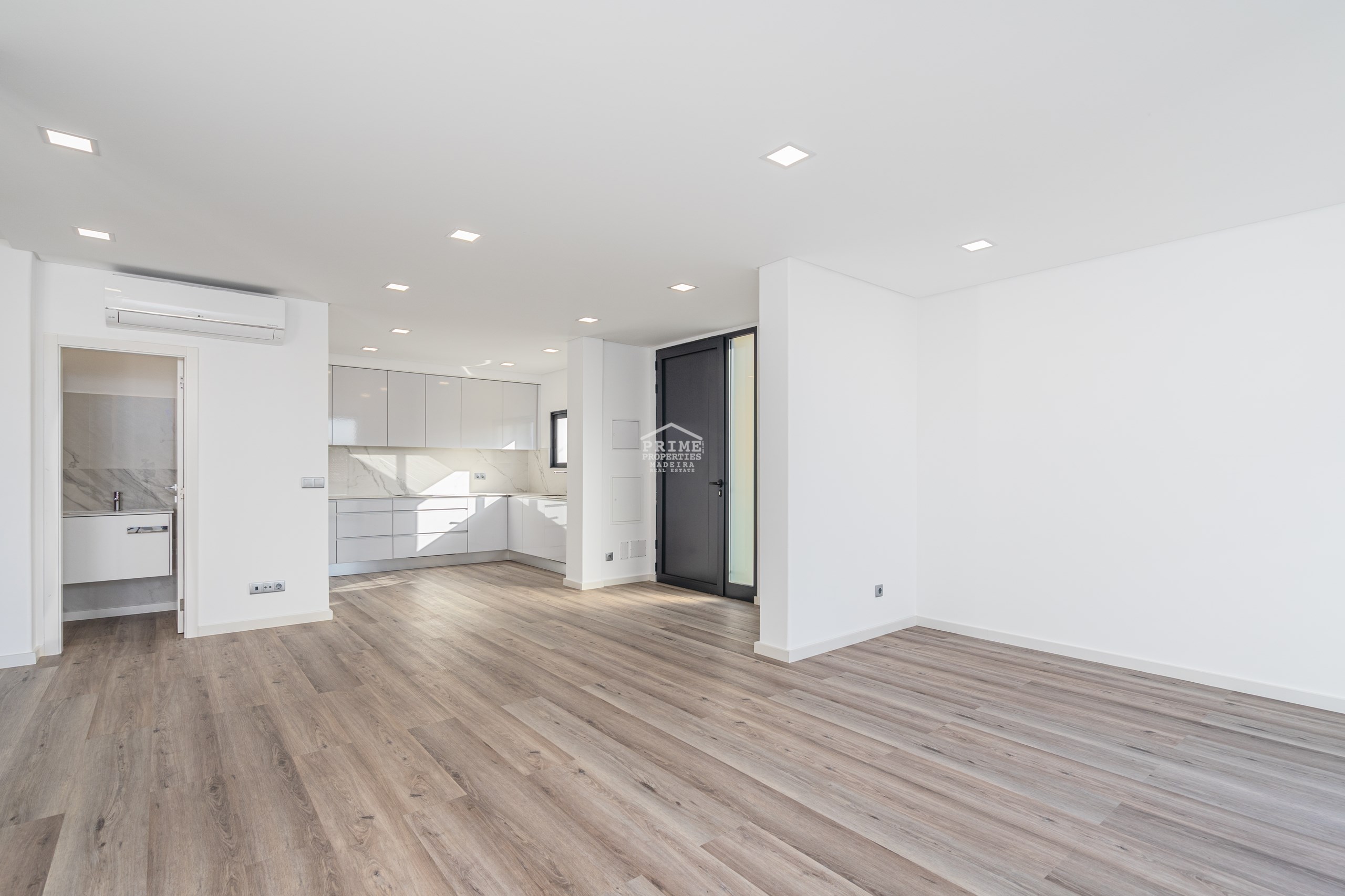 3 Bed, 3 Bath, HouseFor Sale, Funchal, Ilha da Madeira, 9050-091