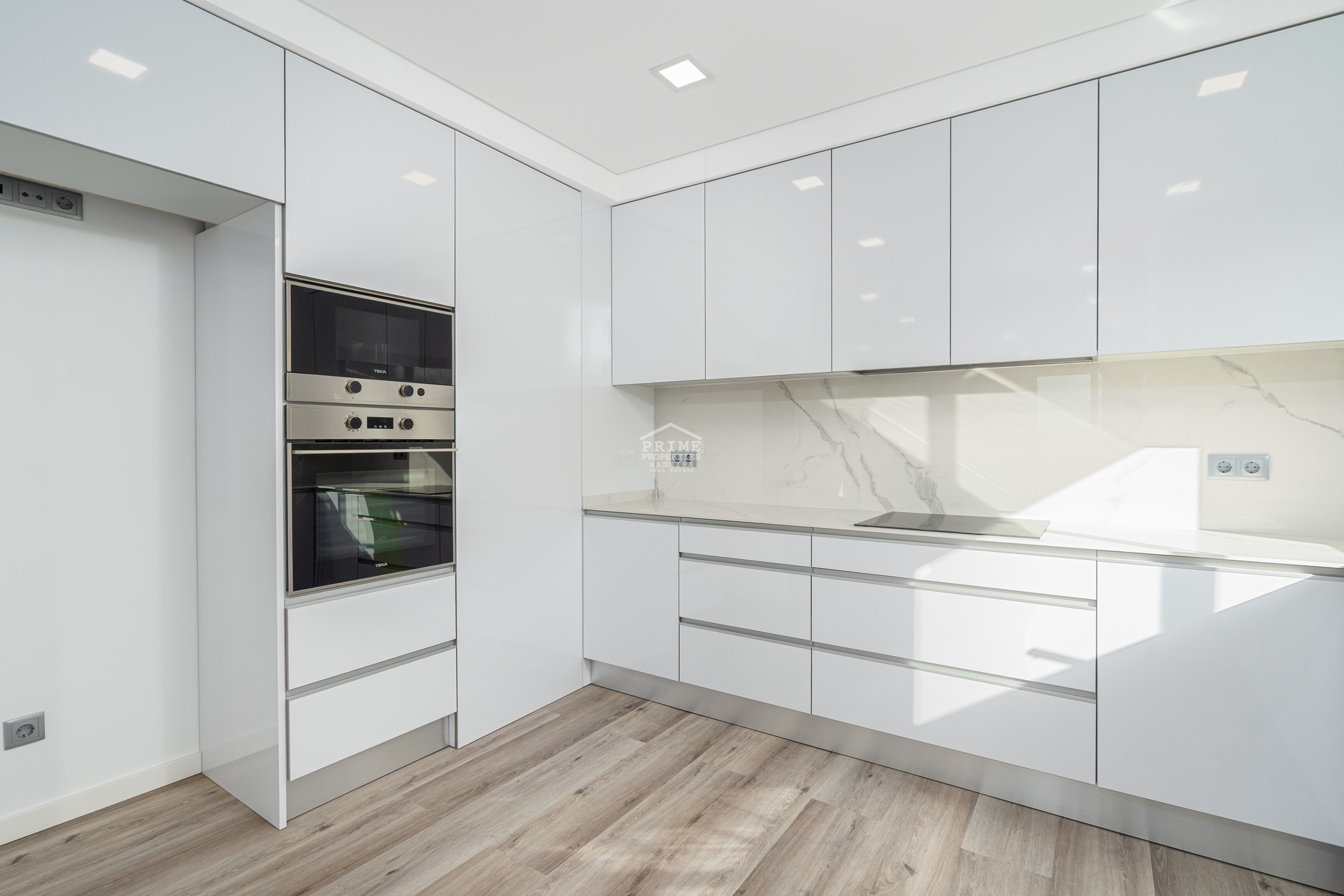 3 Bed, 3 Bath, HouseFor Sale, Funchal, Ilha da Madeira, 9050-091