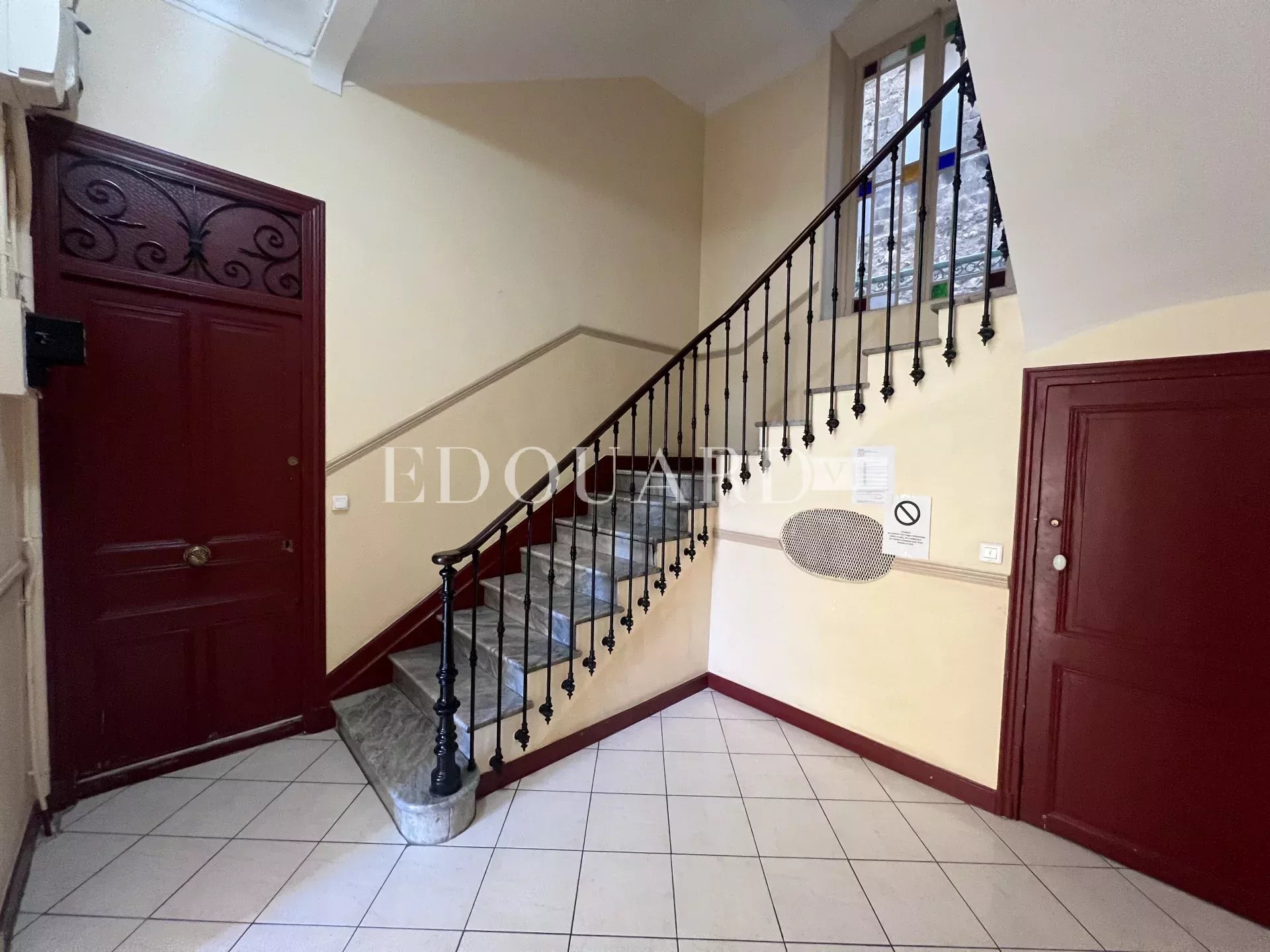 4 Bed, 1 Bath, ApartmentFor Sale, Beausoleil, Alpes-Maritimes