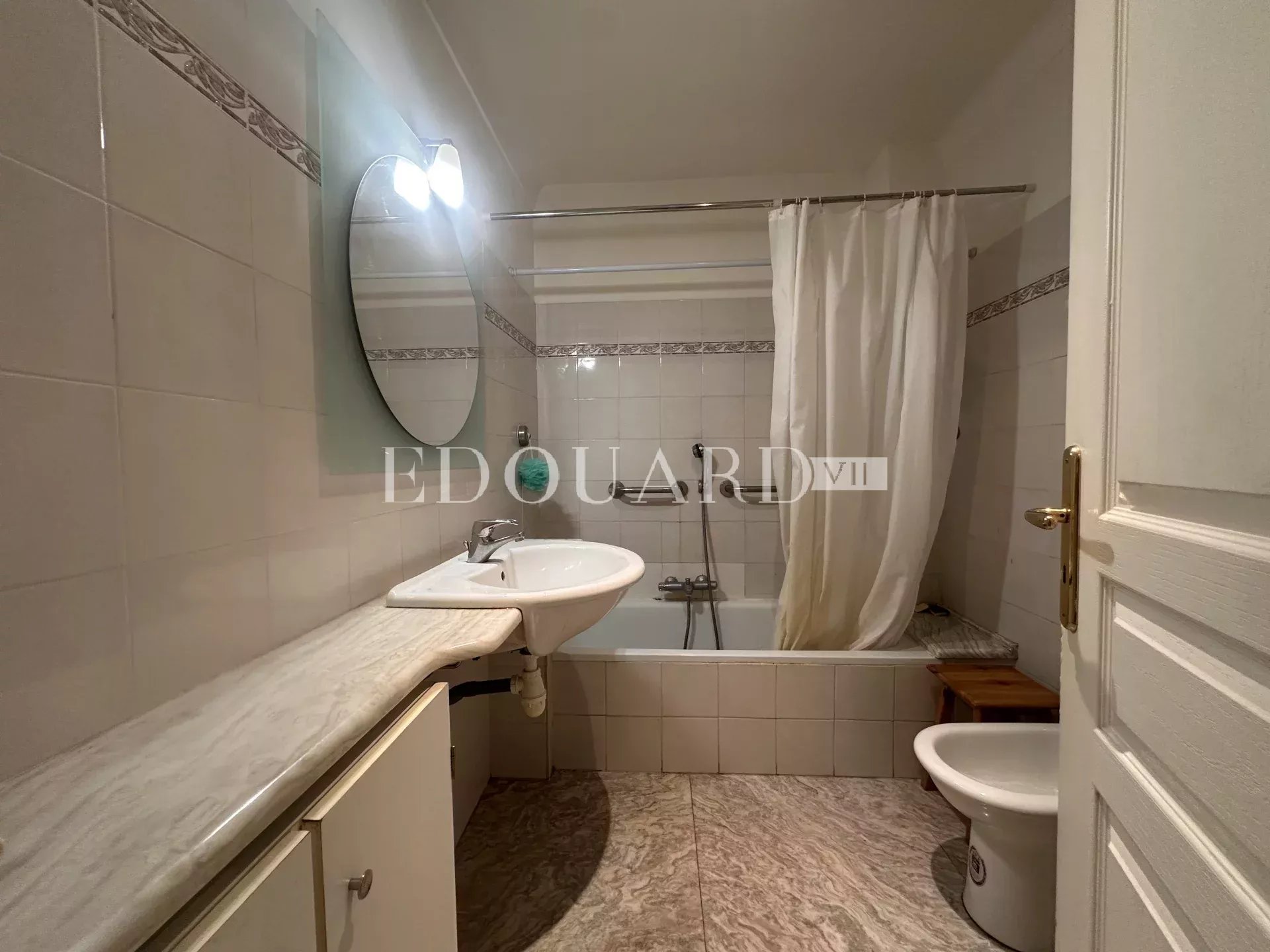 2 Bed, 2 Bath, ApartmentFor Sale, Menton, Alpes-Maritimes