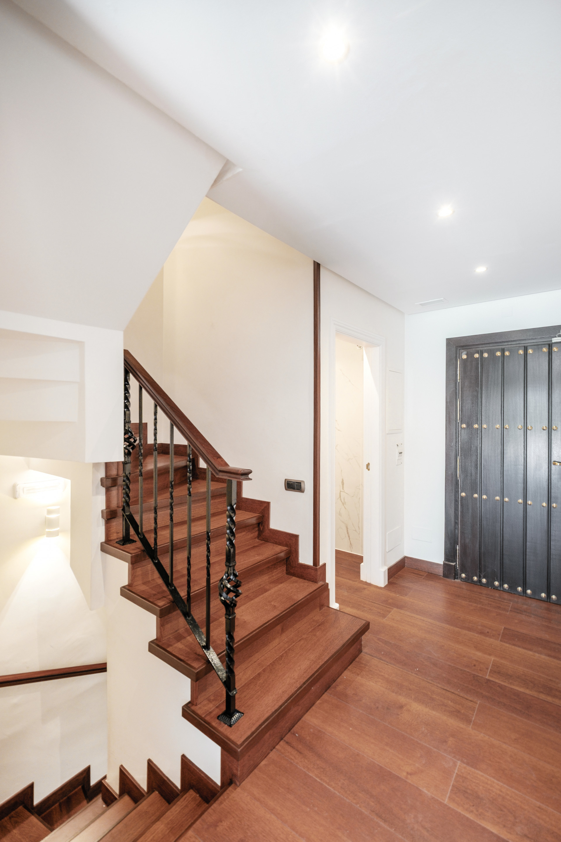 4 Bed, 3 Bath, HouseFor Sale, Marbella, Malaga