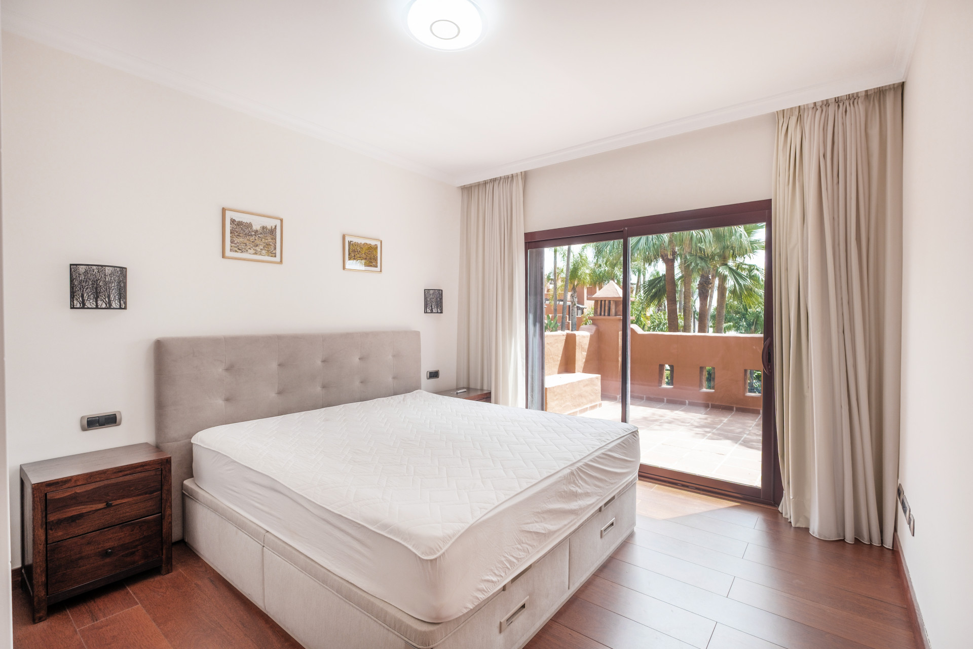 4 Bed, 3 Bath, HouseFor Sale, Marbella, Malaga