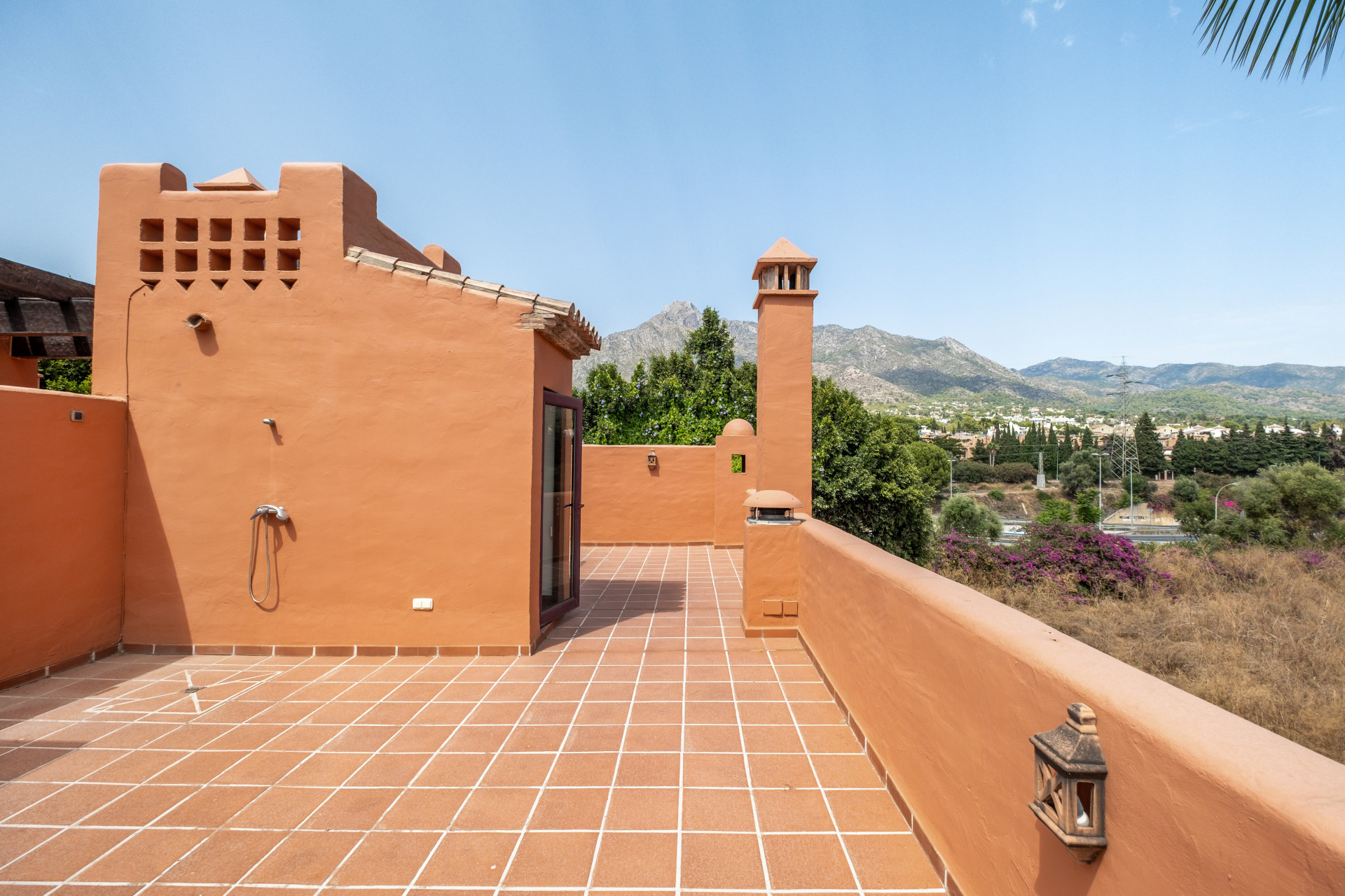4 Bed, 3 Bath, HouseFor Sale, Marbella, Malaga