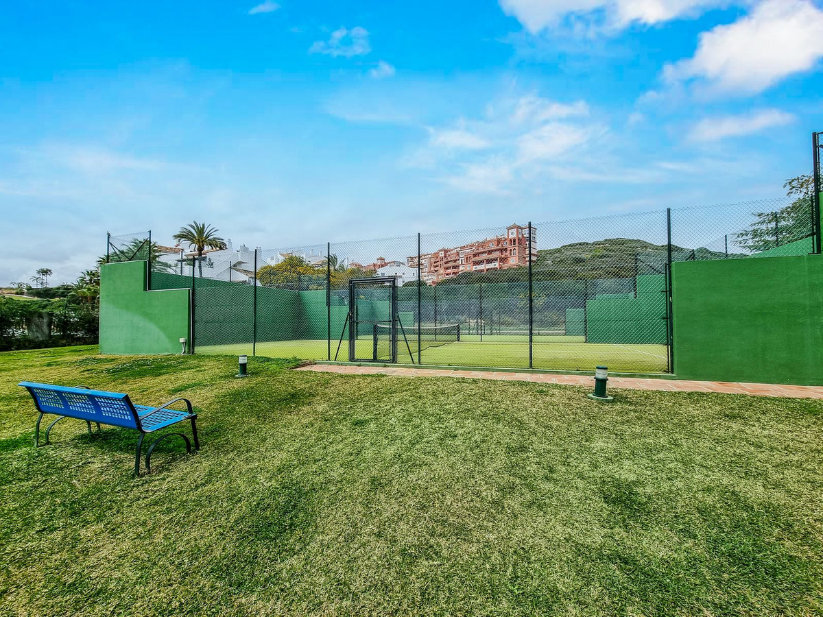 2 Bed, 2 Bath, ApartmentFor Sale, La Duquesa, Malaga