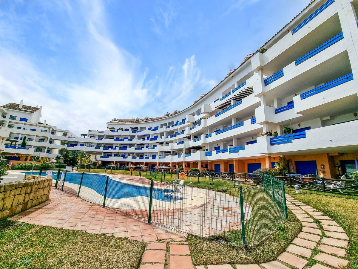 2 Bed, 2 Bath, ApartmentFor Sale, La Duquesa, Malaga
