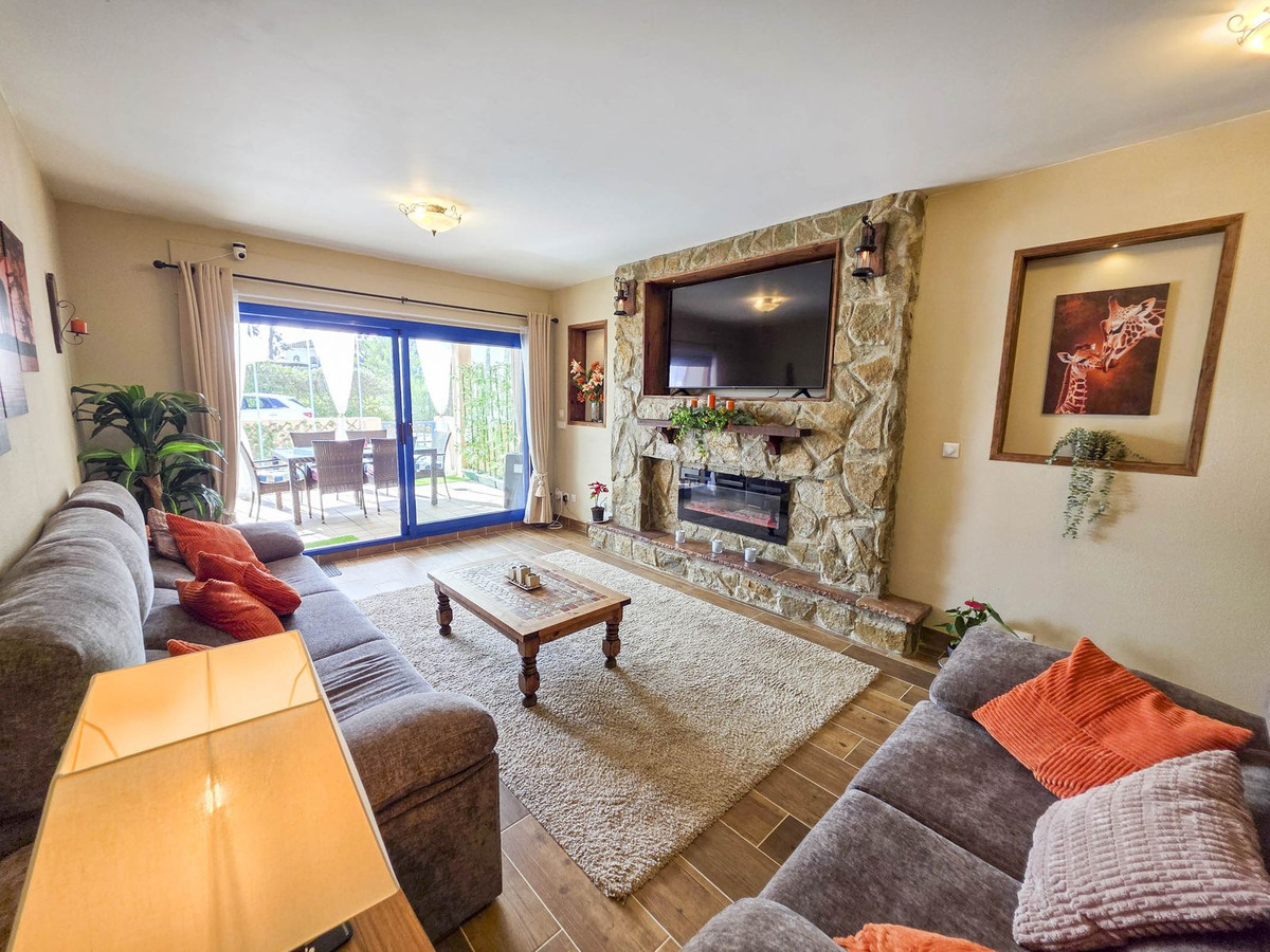 2 Bed, 2 Bath, ApartmentFor Sale, La Duquesa, Malaga