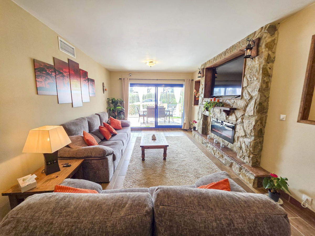 2 Bed, 2 Bath, ApartmentFor Sale, La Duquesa, Malaga