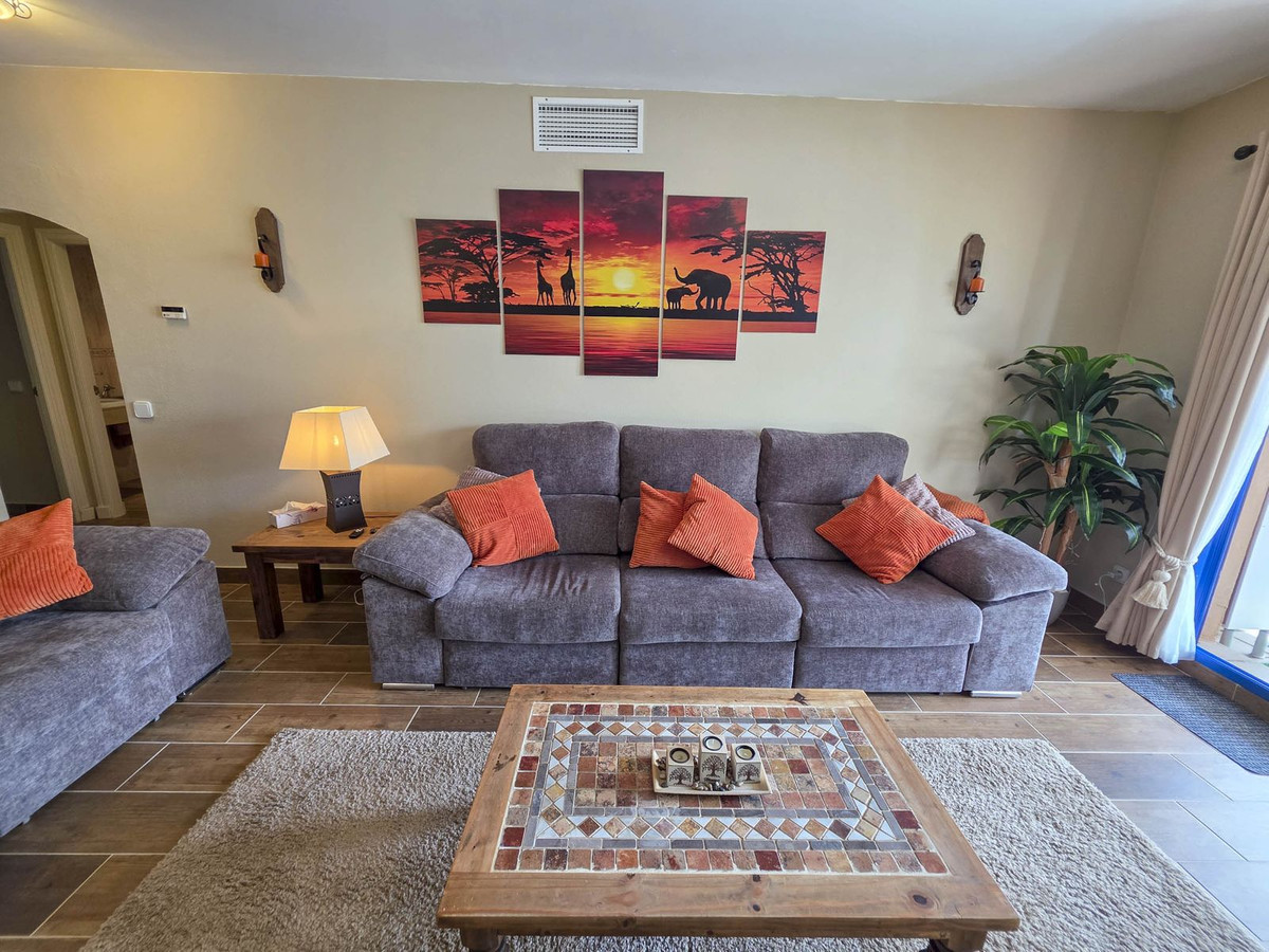 2 Bed, 2 Bath, ApartmentFor Sale, La Duquesa, Malaga