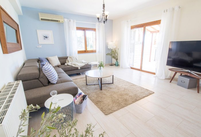 4 Bed, 3 Bath, HouseFor Sale, Paphos, Paphos