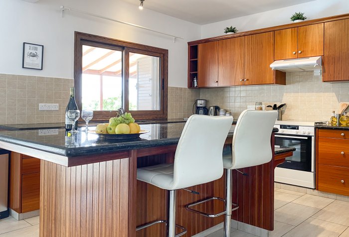 4 Bed, 3 Bath, HouseFor Sale, Paphos, Paphos