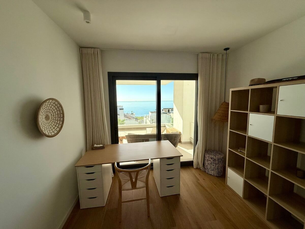 2 Bed, 2 Bath, ApartmentFor Sale, La Alcaidesa, Malaga