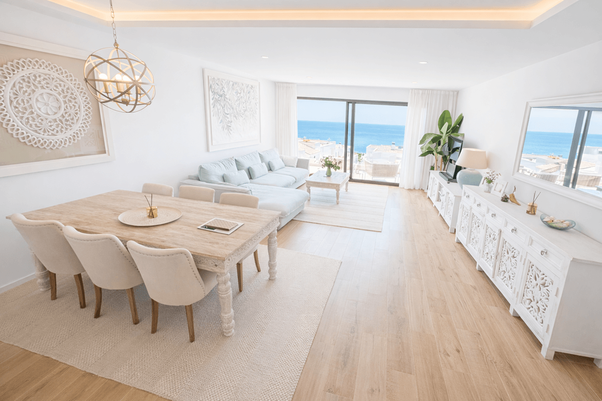 3 Bed, 2 Bath, ApartmentFor Sale, La Alcaidesa, Malaga