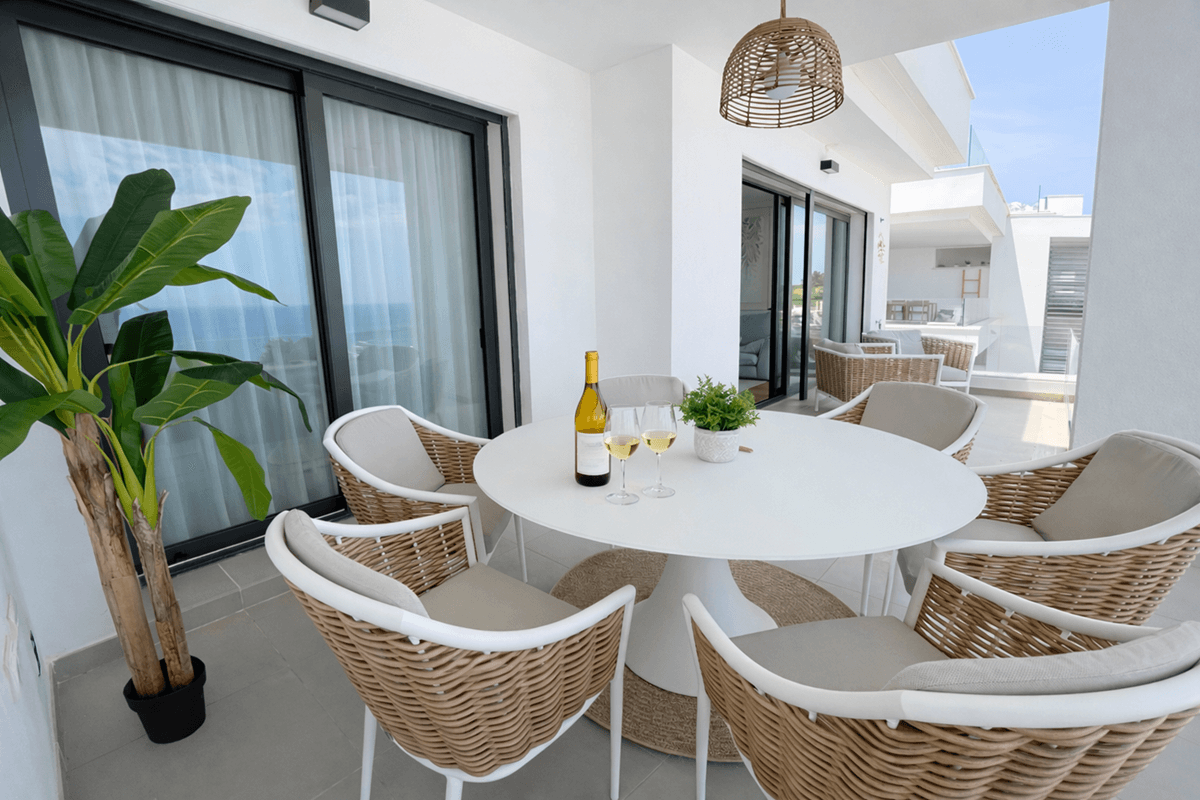 3 Bed, 2 Bath, ApartmentFor Sale, La Alcaidesa, Malaga