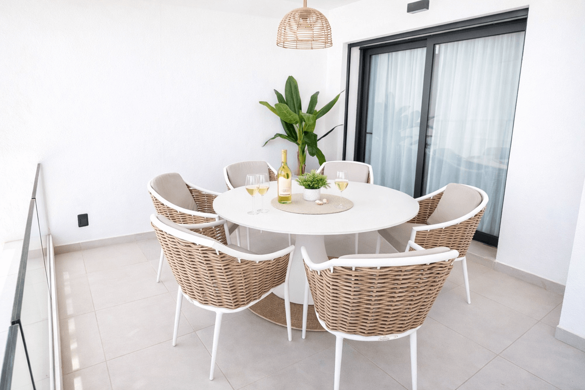 3 Bed, 2 Bath, ApartmentFor Sale, La Alcaidesa, Malaga