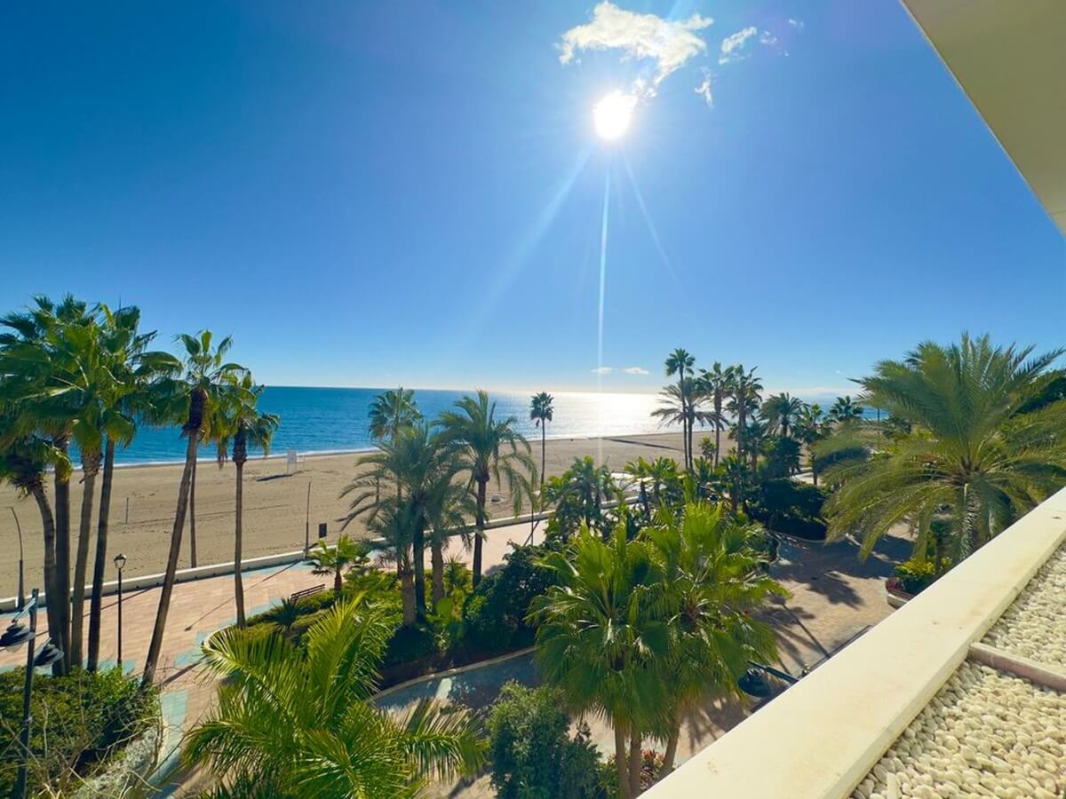 3 Bed, 3 Bath, ApartmentFor Sale, Estepona, Malaga