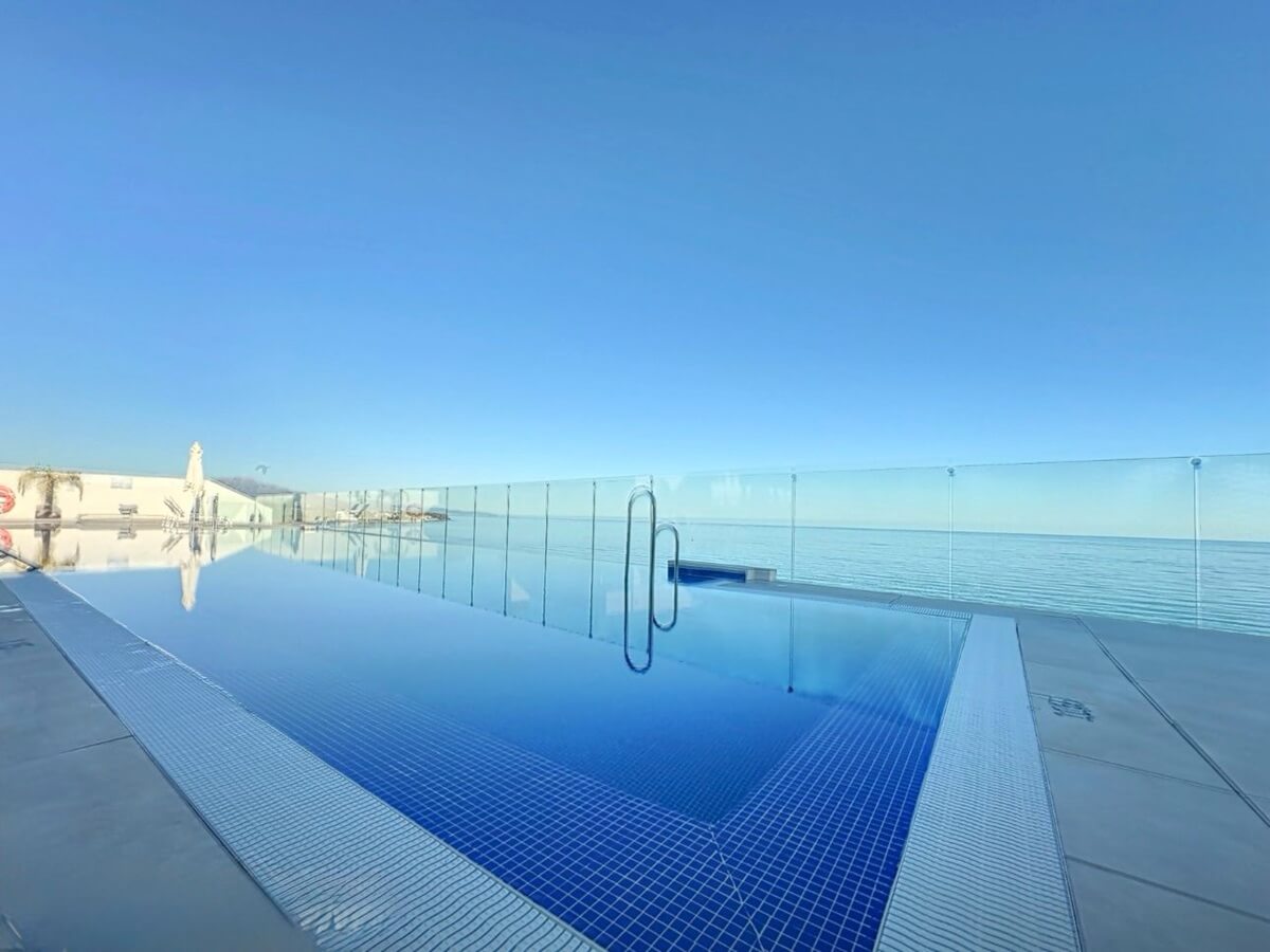 3 Bed, 3 Bath, ApartmentFor Sale, Estepona, Malaga