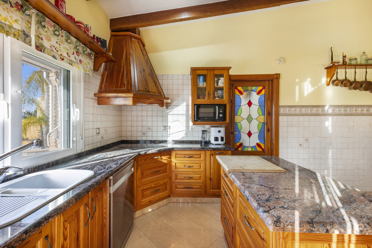 5 Bed, 5 Bath, HouseFor Sale, Torrevieja, Alicante