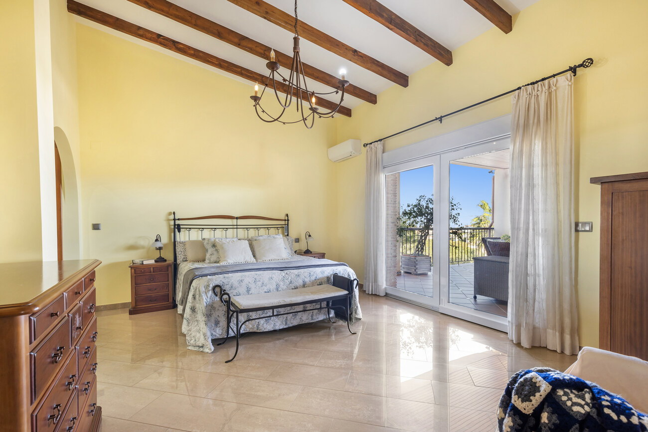 5 Bed, 5 Bath, HouseFor Sale, Torrevieja, Alicante