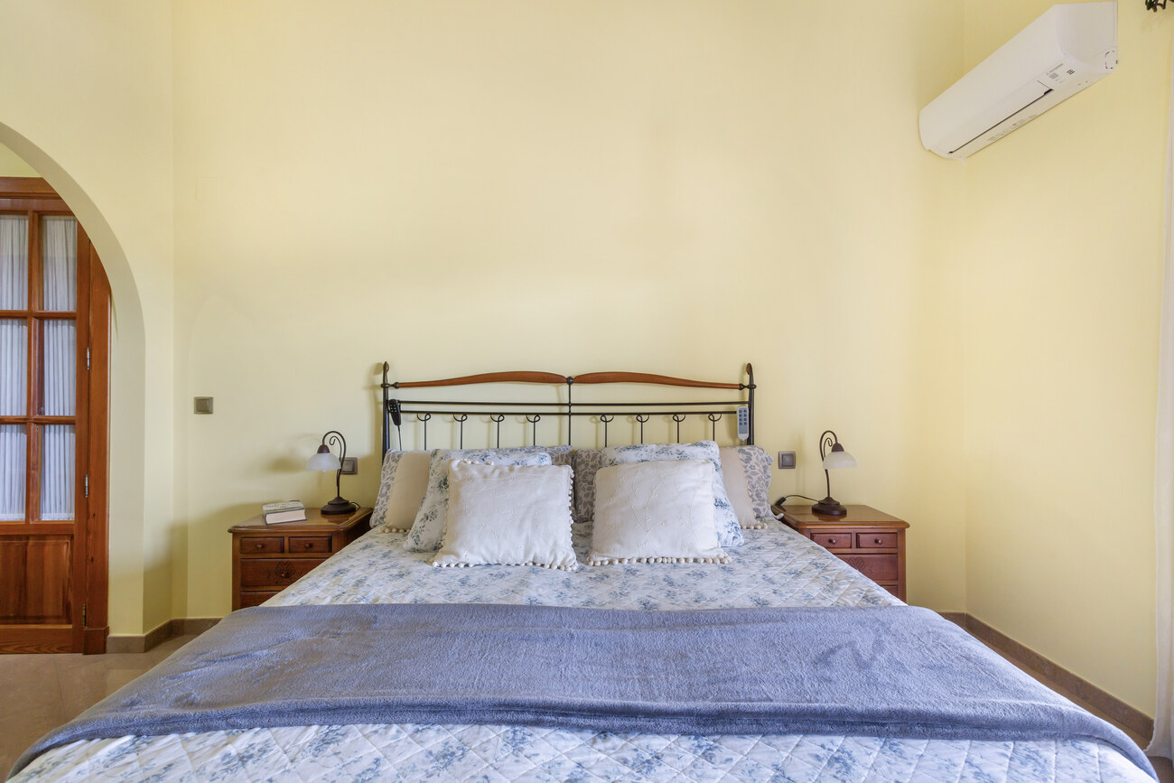 5 Bed, 5 Bath, HouseFor Sale, Torrevieja, Alicante