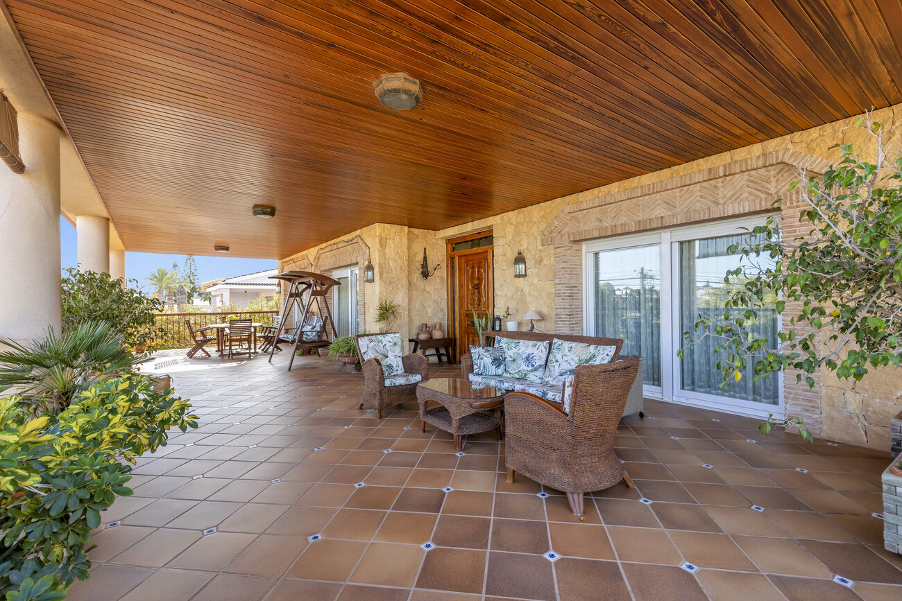 5 Bed, 5 Bath, HouseFor Sale, Torrevieja, Alicante