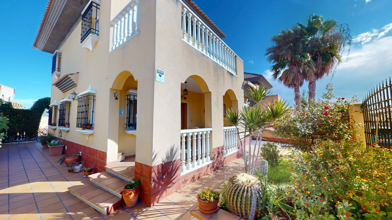 4 Bed, 2 Bath, HouseFor Sale, Los Alcazares, Murcia