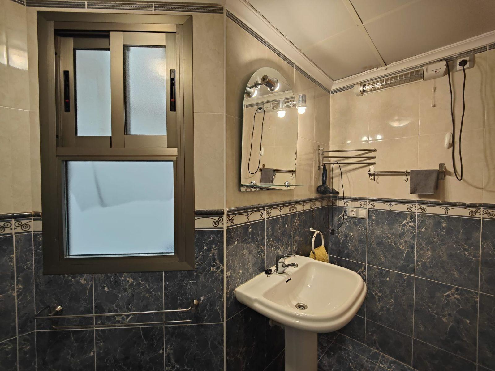 2 Bed, 1 Bath, ApartmentFor Sale, Torrevieja, Alicante