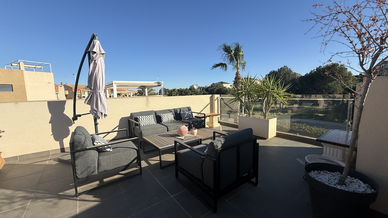 3 Bed, 2 Bath, HouseFor Sale, La Zenia, Alicante