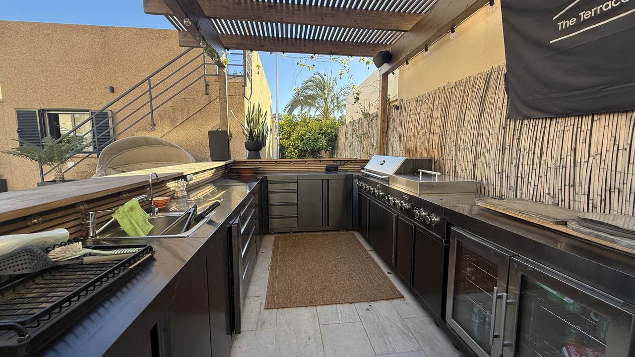 3 Bed, 2 Bath, HouseFor Sale, La Zenia, Alicante