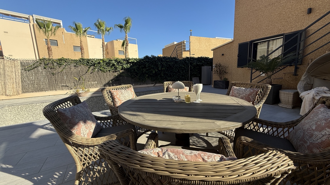 3 Bed, 2 Bath, HouseFor Sale, La Zenia, Alicante