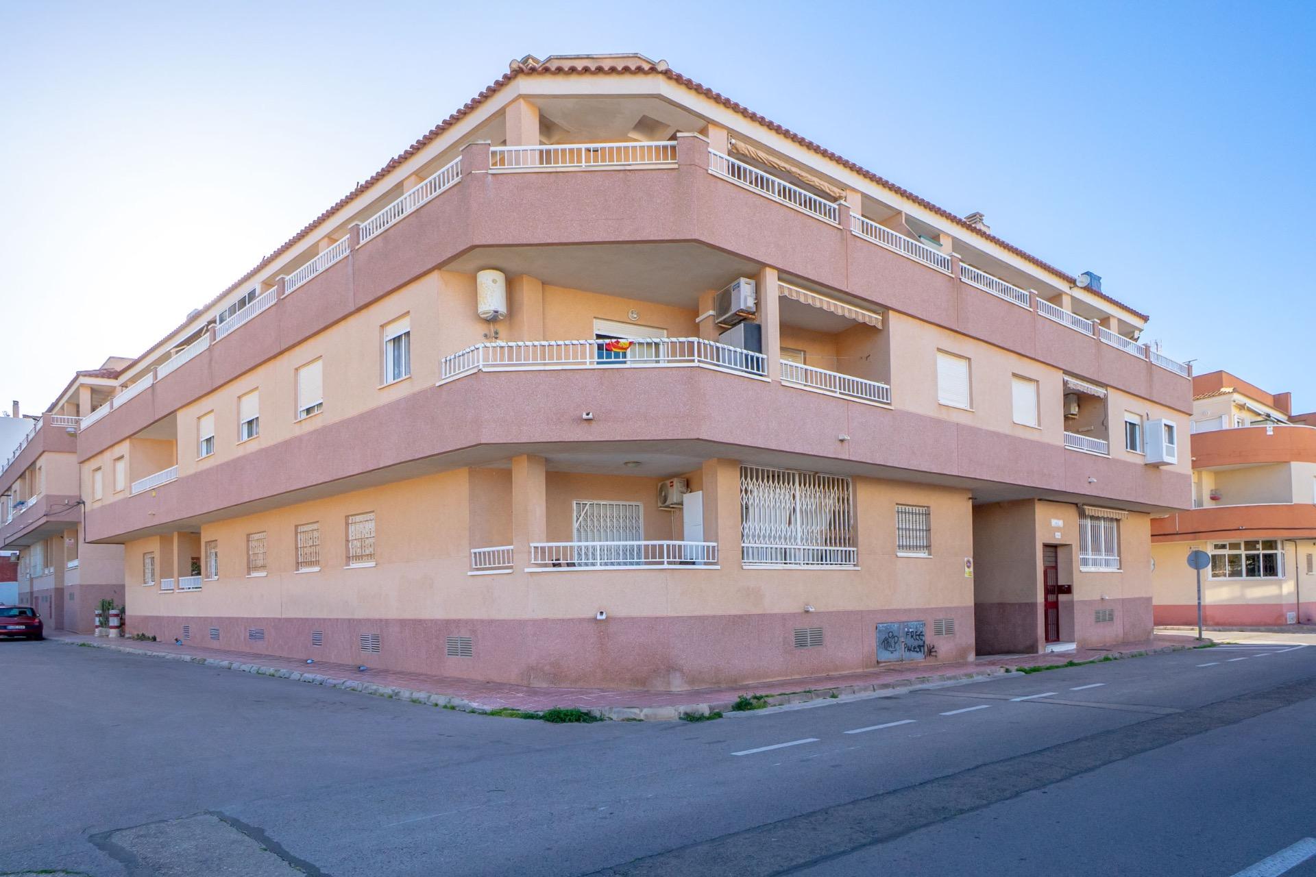 3 Bed, 2 Bath, ApartmentFor Sale, Torrevieja, Alicante