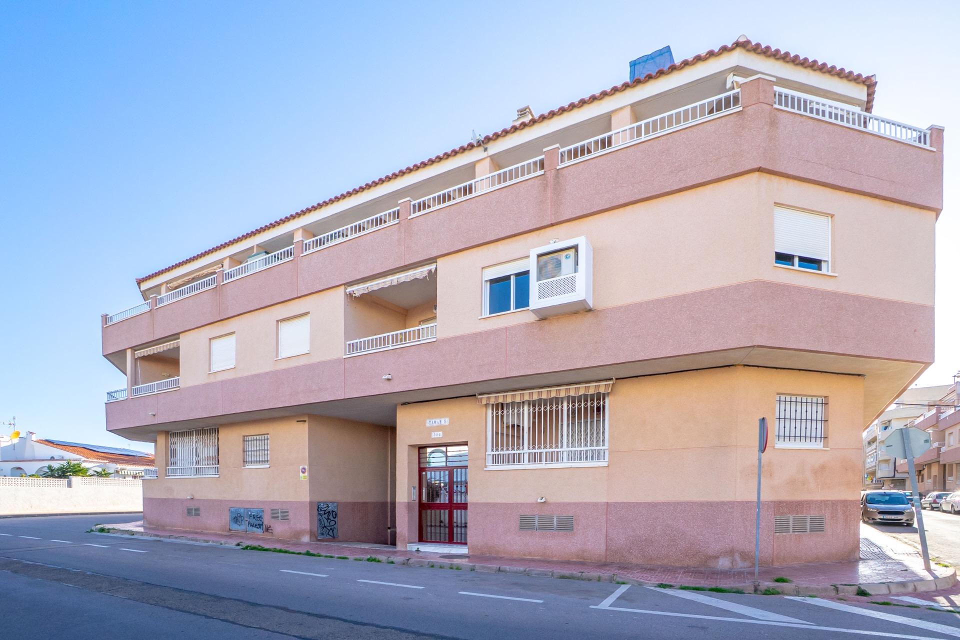3 Bed, 2 Bath, ApartmentFor Sale, Torrevieja, Alicante