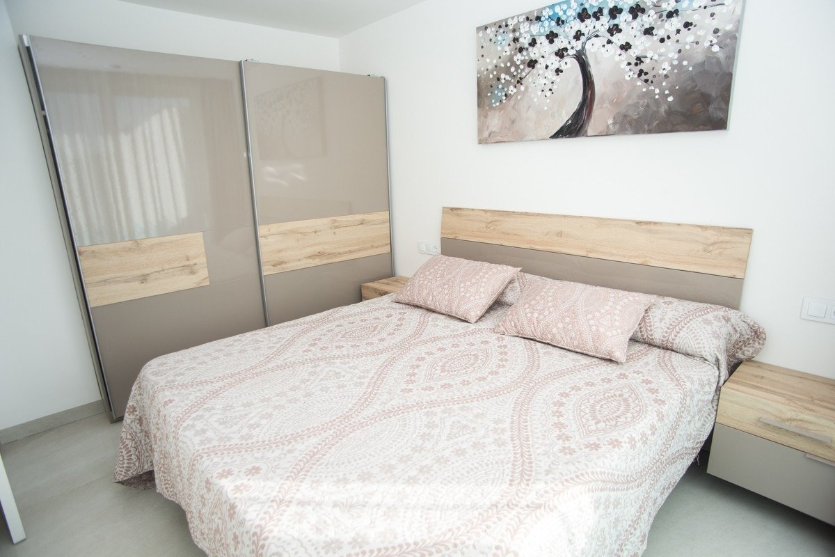 1 Bed, 2 Bath, ApartmentFor Sale, Finestrat, Alicante