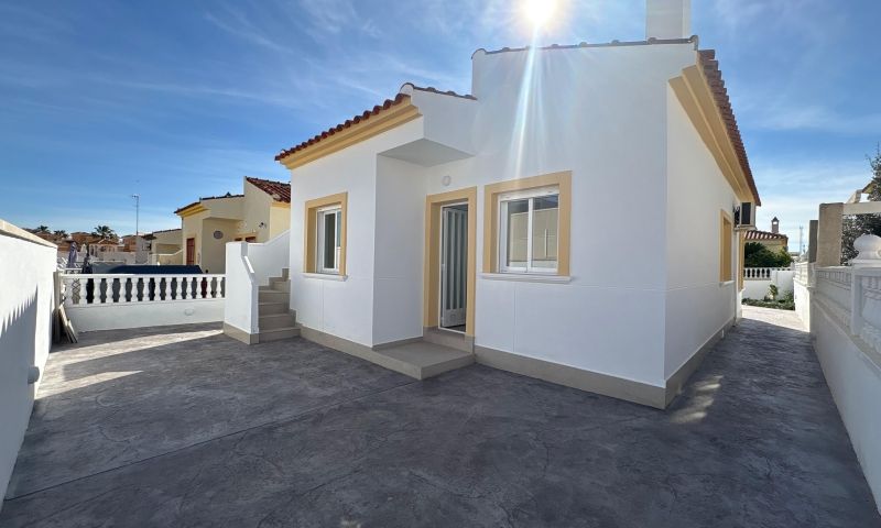2 Bed, 1 Bath, HouseFor Sale, Algorfa, Alicante