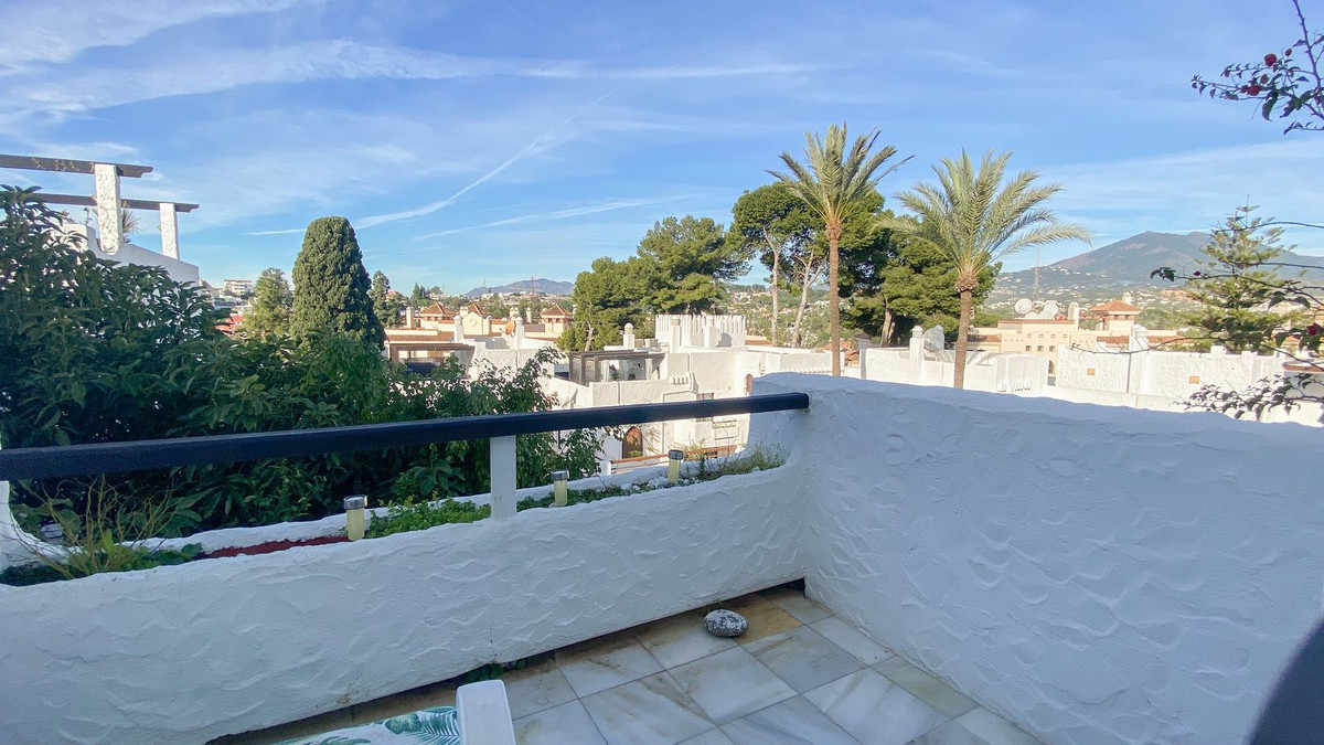 2 Bed, 2 Bath, ApartmentFor Sale, Nueva Andalucia, Malaga