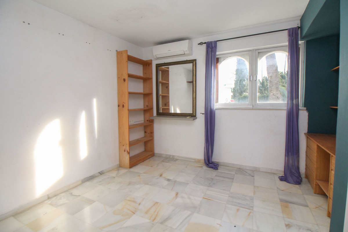 2 Bed, 2 Bath, ApartmentFor Sale, Nueva Andalucia, Malaga